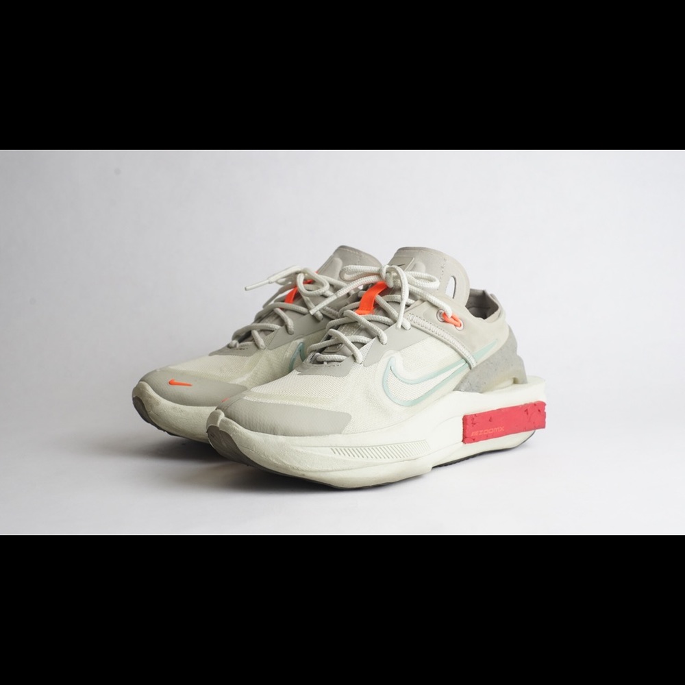 Like New: Nike Fontanka Edge Women Sz. 6